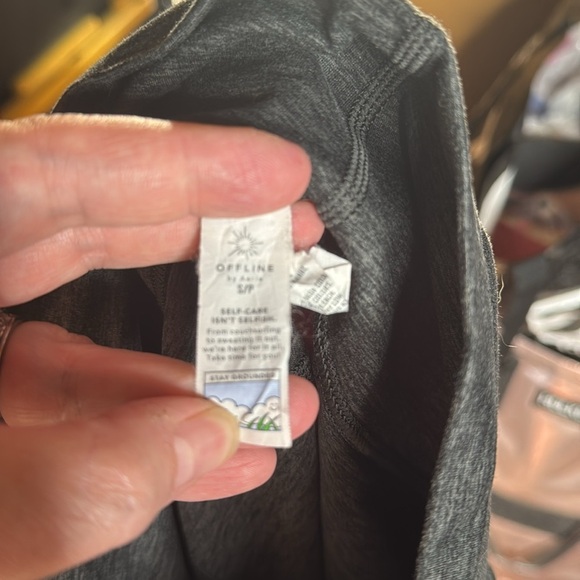 OFFLINE By Aerie The Hugger High Waisted Pocket Legging Gray & Black Size Small - Picture 12 of 13